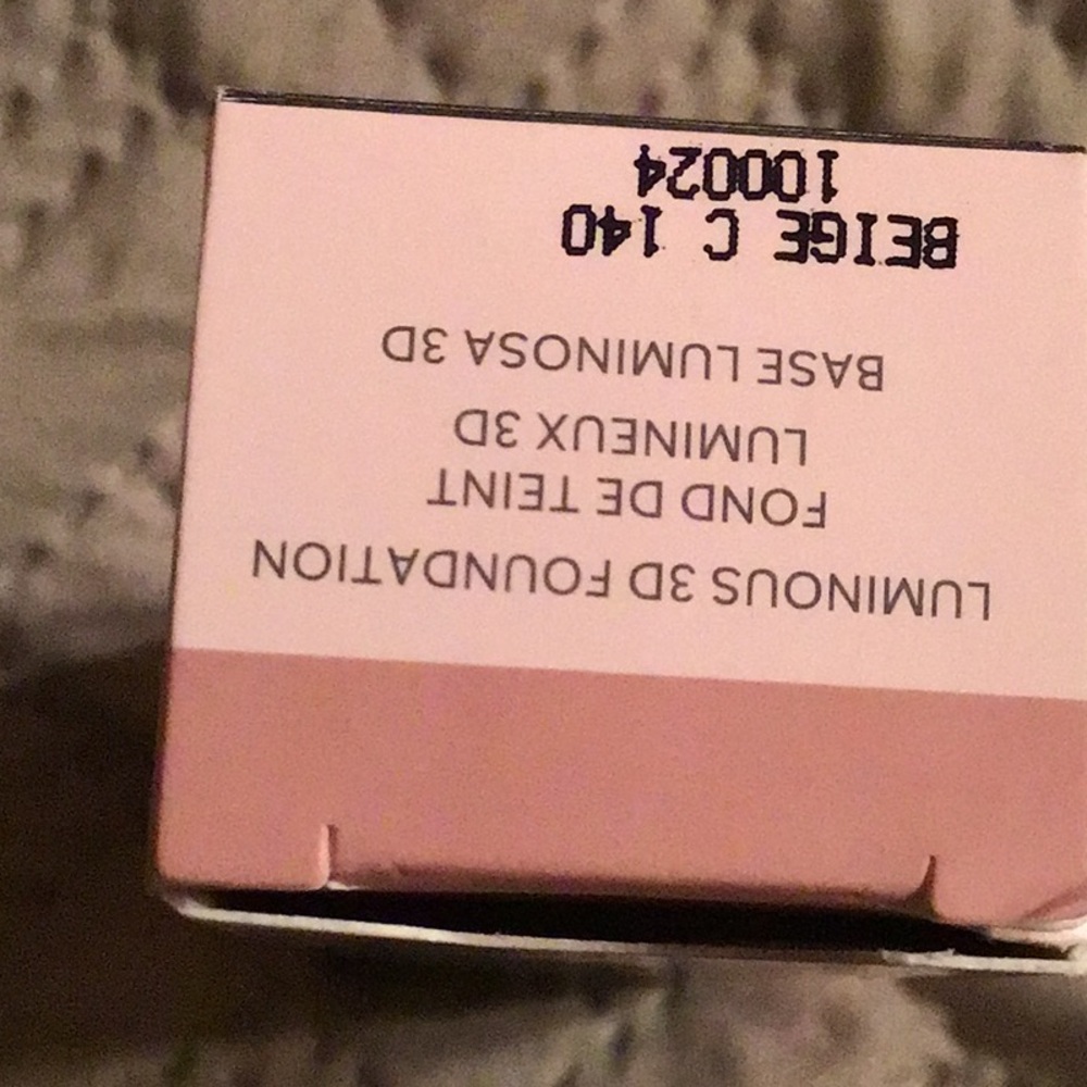 Mary Kay Luminous foundation